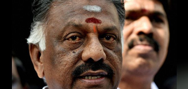 பொன்னையன் உள்ளிட்ட முதல்வர் ஓபிஎஸ் ஆதரவாளர்கள்