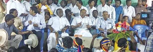 பா.ம.க.வினர்-ராமதாஸ்