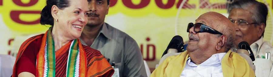 கருணாநிதியின் உடல்நலம் குறித்து சோனியா