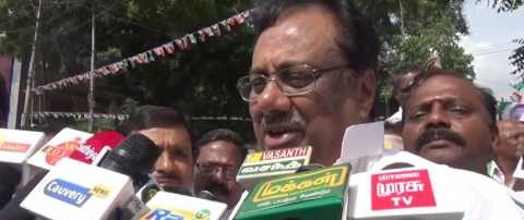 ஓ.பன்னீர்செல்வம் மற்றும் எடப்பாடி பழனிச்சாமிக்கு