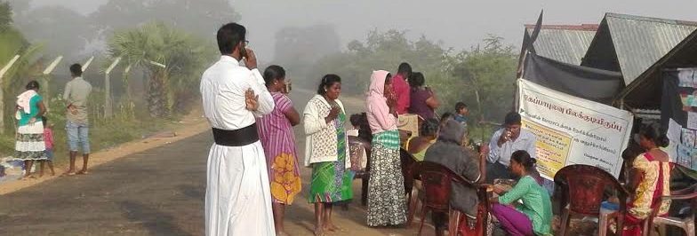 கேப்பாப்புலவு மக்கள்