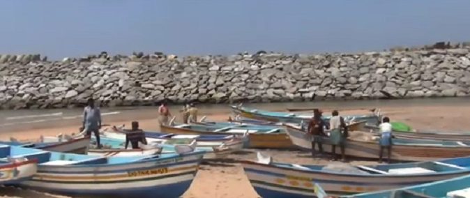 சிறைபிடிக்கப்பட்ட மீனவர்களை