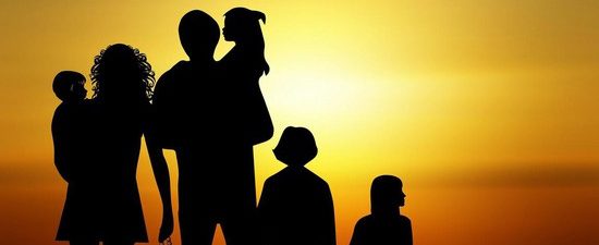 தந்திர உறவுகள் - கவிதை