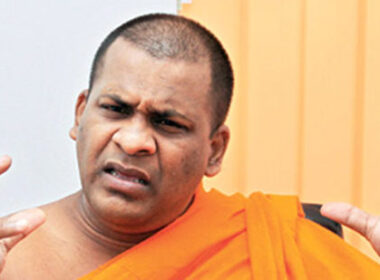 மீண்டும் இனவாதம் தோன்றும் தேரர்!