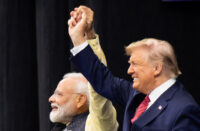 டிரம்பின் வருகைக்காக தயாராகும் அகமாதாபாத் நகரம்